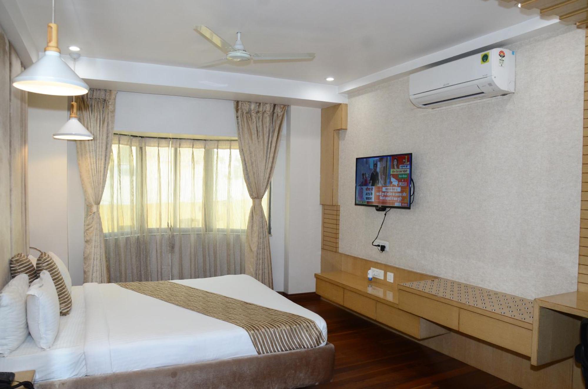 Crytsal Residency Hotel Ranchi Exterior photo